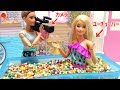 バービー YouTuberの1日 ボールプール / A Day in the Life of Barbie Teenage YouTuber