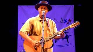 Eric Bibb : Walking Blues again