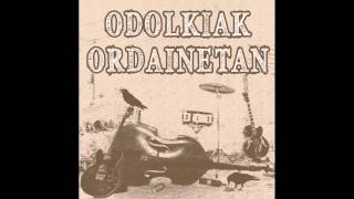 Video thumbnail of "Odolkiak Ordainetan - 10 Udaberririk Ez"