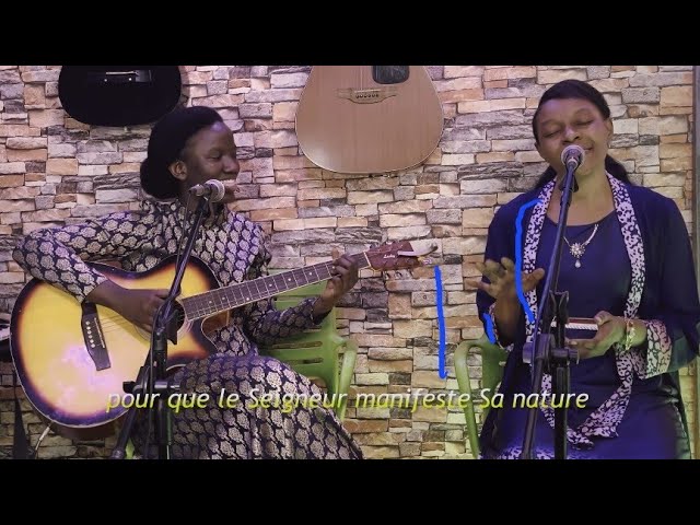 Hatthie Kashoba Feat. Hosannel Juvi - PLUS QUE DE L'OR (Live acoustique) class=