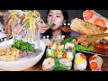 Asmr mukbang  cuisine vietnamienne faite maison nouilles de riz au buf rouleaux de printemps frits