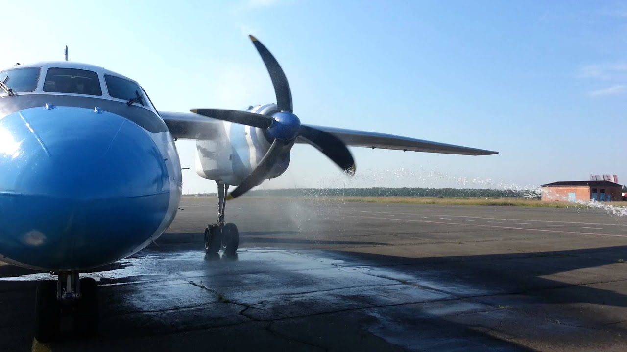 Запуск ан. Взлет в Бодайбо видео АН-24. АН 24 запуск. Взлёт АН-24 В Бодайбо. Звук АН 24 В небе.