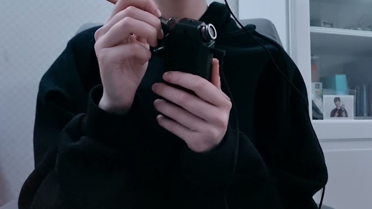 ASMR cleaning your ears with brushes