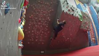 45 Boulder problem - Indoor climbing centre - Stone Age Adventure TikTok