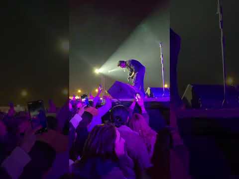 "Doorie" Atif Aslam live performing at Gulberg Green Islamabad #atifaslam #concert #ibrahimpadiyar