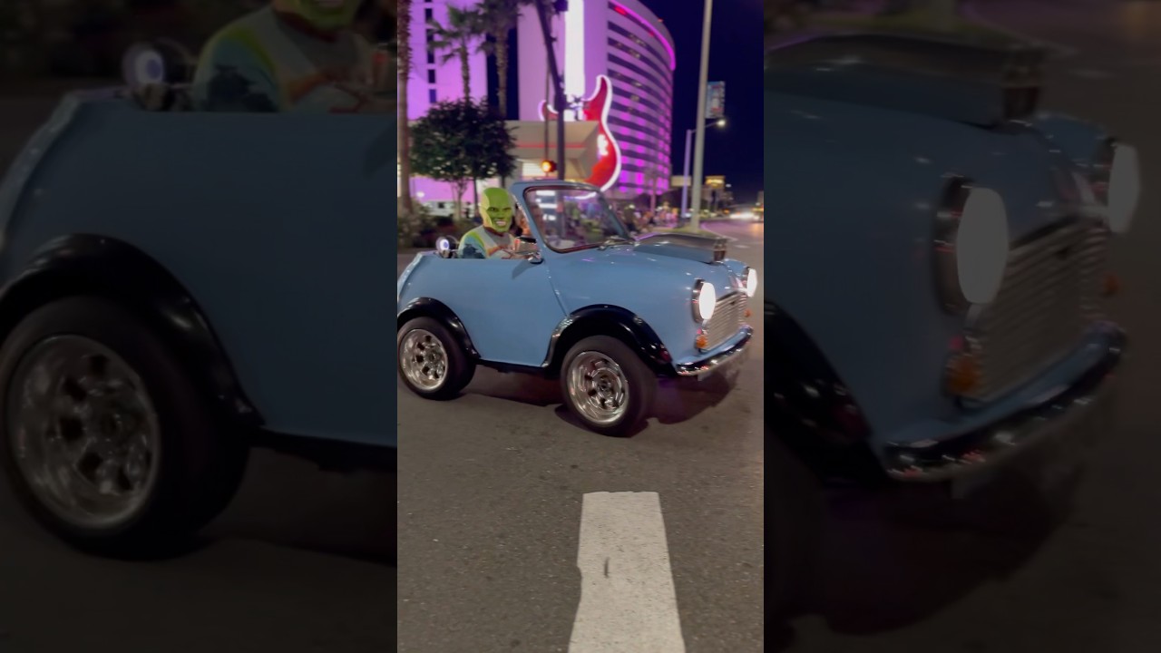 Mini Mini’s at Cruisin’ The Coast 