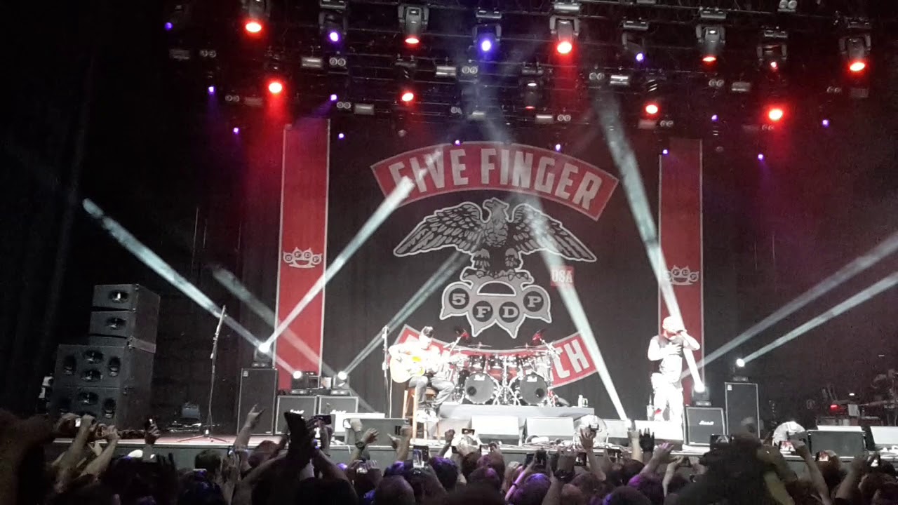 Five Finger Death Punch - Remember Everything (acoustic) (Stadium, Moscow, 09.11.2017)