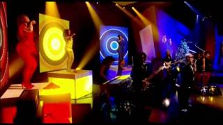Cee Lo Green - IT&#39;S OK (Live on Alan Carr: Chatty Man)