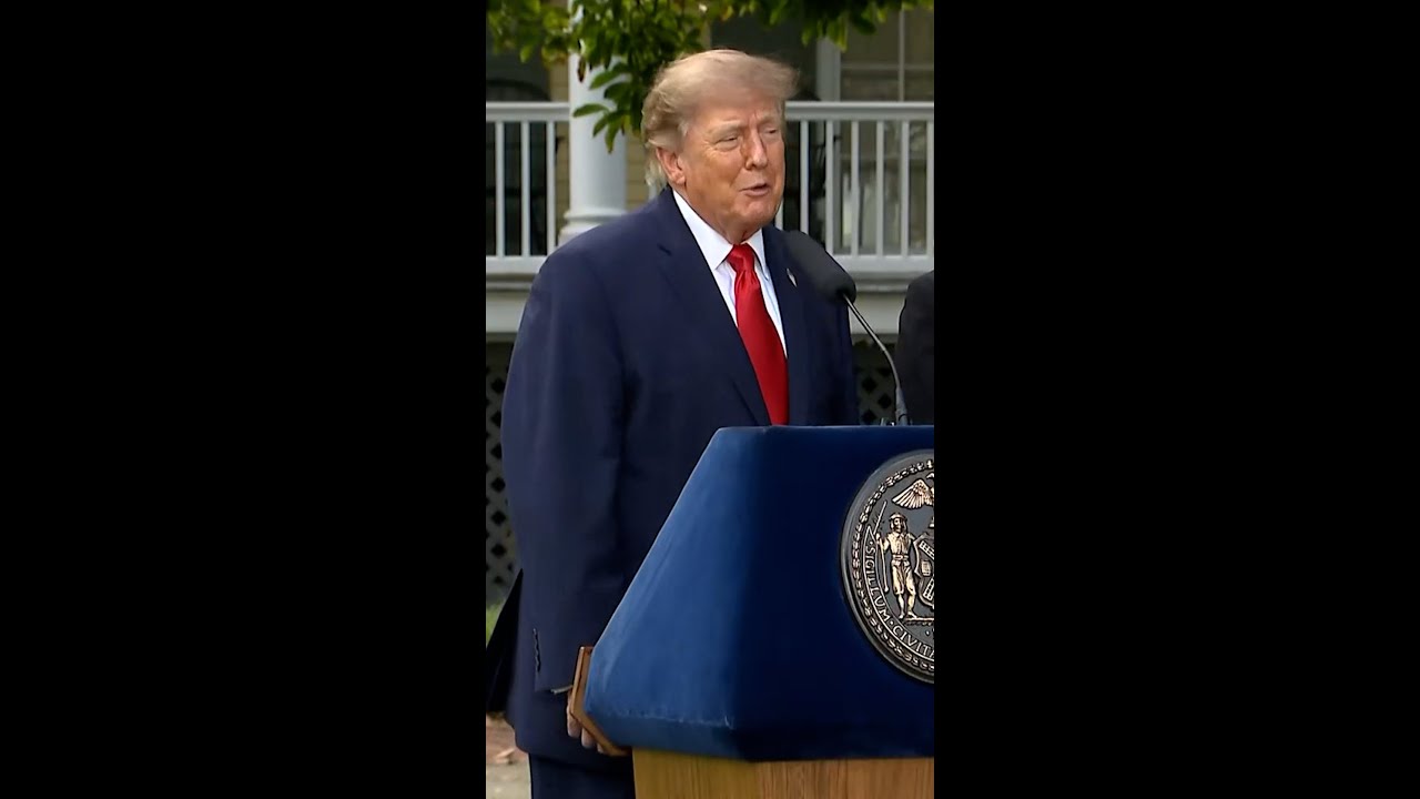Trump doubles down on his White House outlet ban