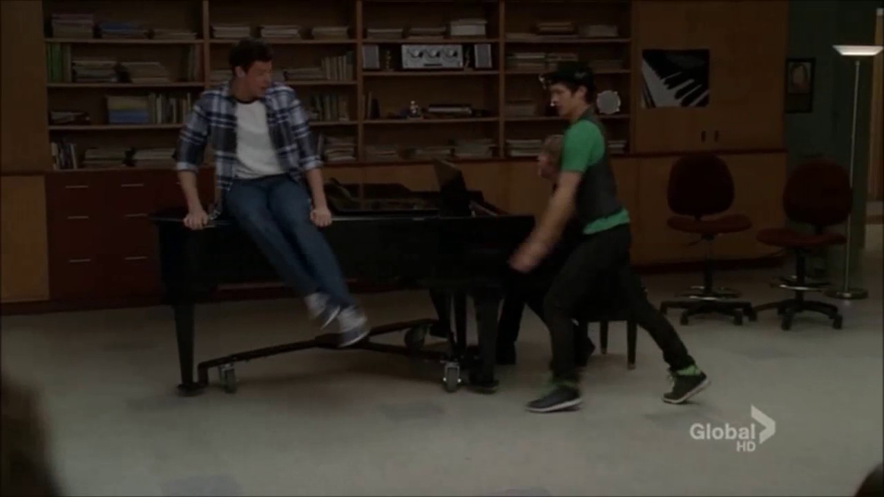 Glee - I've Gotta Be Me (Full Performance) HD