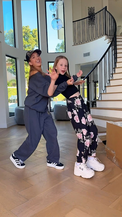 Nastya and Lexi Rivera #trending dance