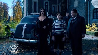 Wednesday farewells her parents Morticia and Gomez, and brother Pugsley.