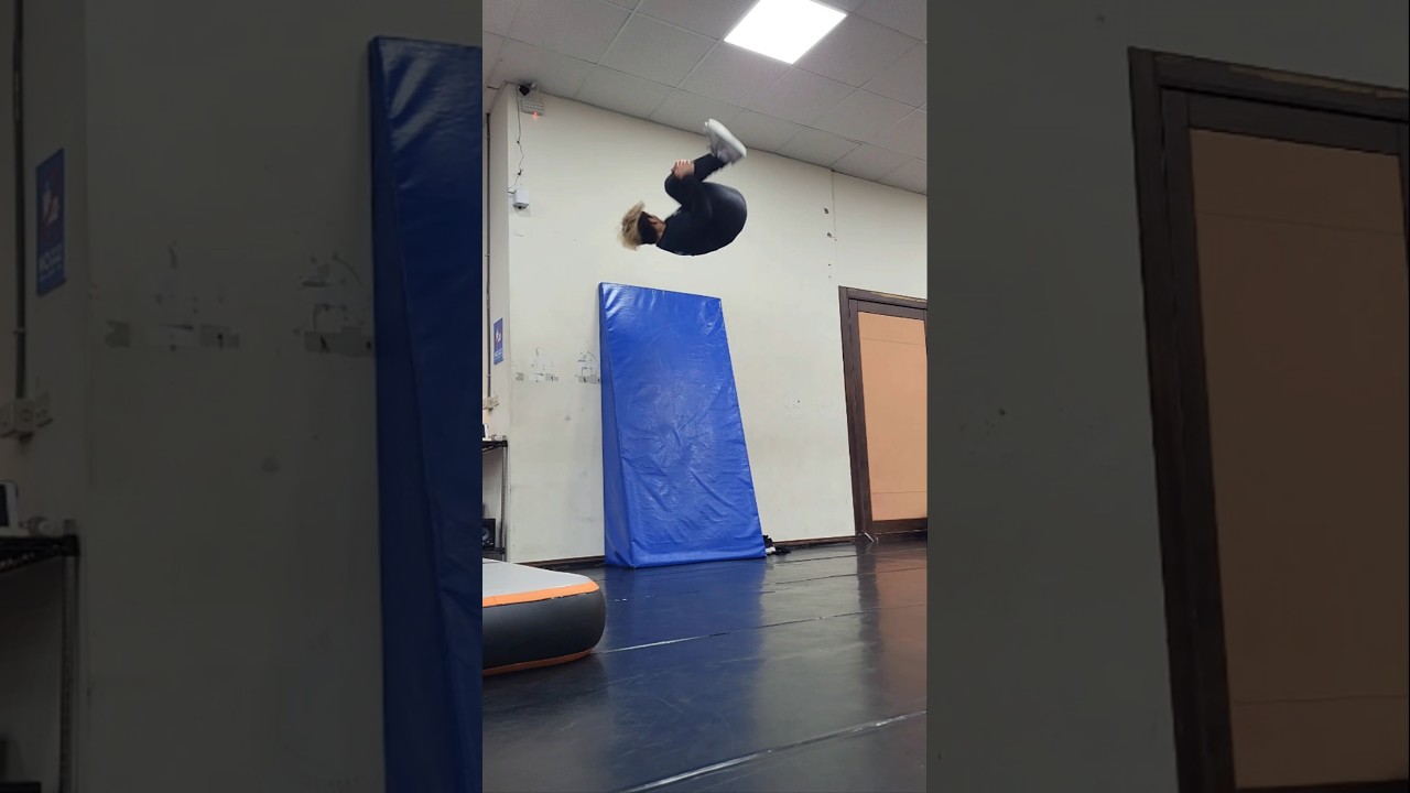 成為忍者的訓練🥷#shorts #short #跑酷 #空翻 #台灣 #parkour #freerunning #flip 縮圖