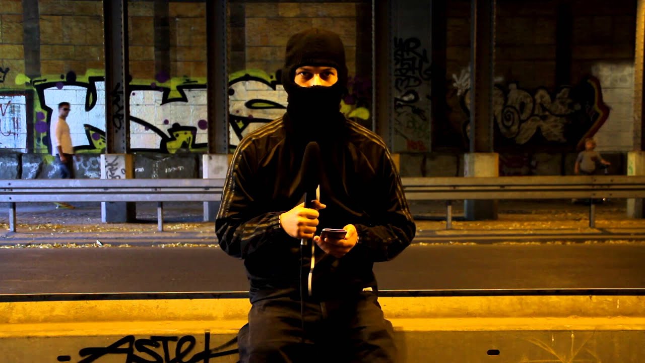 Blokkmonsta (MHMW Fanfragen) über 187 STRASSENBANDE, KC REBELL, STAIGER, WAFFEN, B-TIGHT, DCVDNS