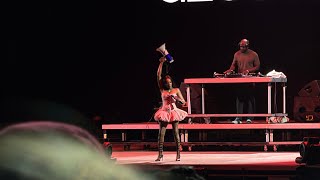 AZEALIA BANKS | ANNA WINTOUR | MEO KALORAMA