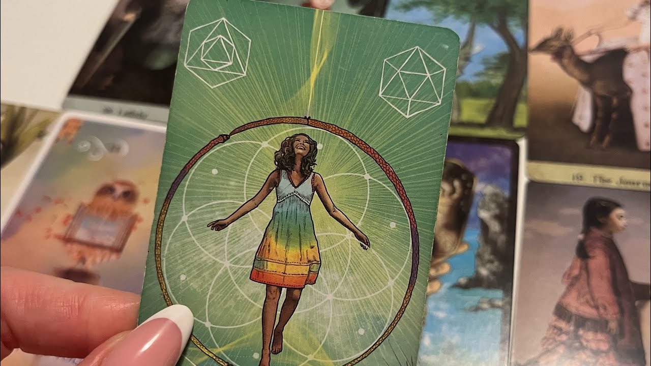 “Szerelmes vagy belé, és Ő is beléd.” KÜLÖNLEGES ÜZENET-TAROT