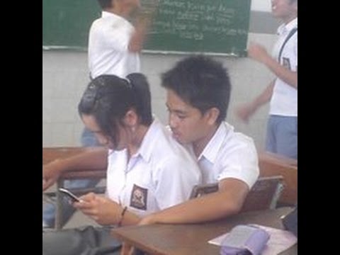 pelajar SMA pulang sekolah \