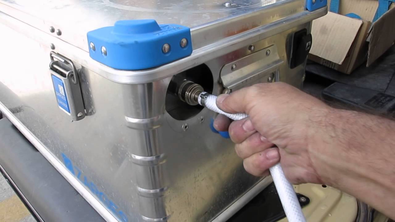 Aqua-Box by Uro-Camper. - YouTube
