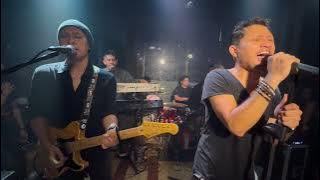 ANDRA & THE BACKBONE - HITAMKU (LIVE AT ODIN) NO EDIT