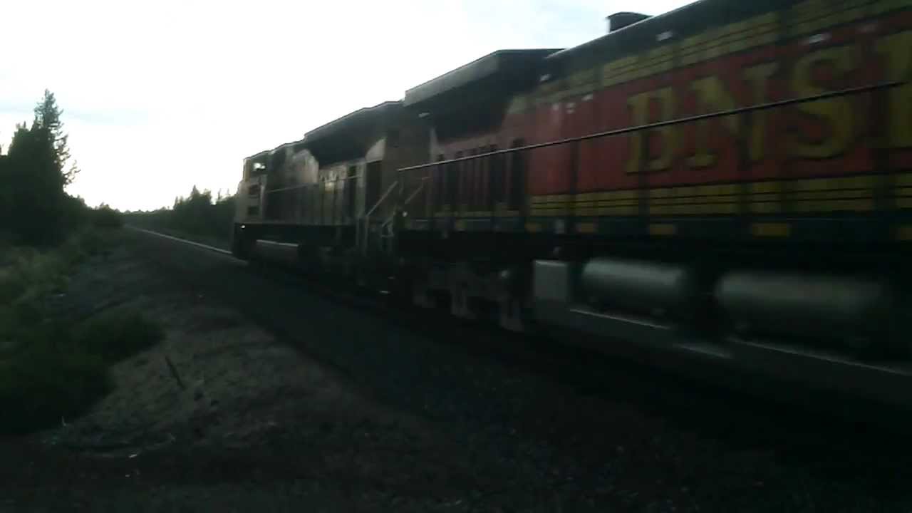 BNSF 7722 SB with UP power