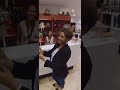 Perjalanan dari pedalaman Papua Niugini Kota Singapore