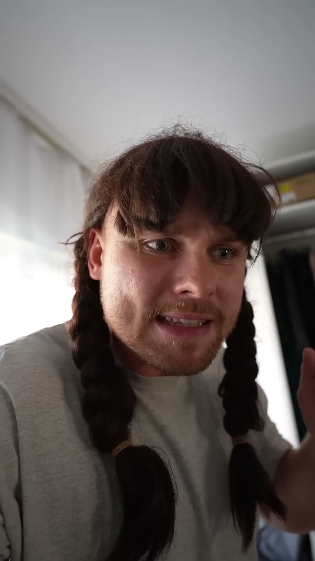 Wenn sie mich wecken soll vs wenn ich sie wecken soll 😂 | Nikolaj - YouTube