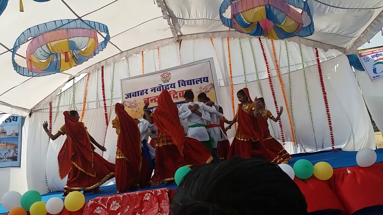 Best garba dance in jawahar navodaya vidhyalaya badi raisen by students ...