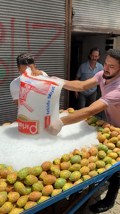 Adana’nın dikenli inciri !!! #dikeliincir #incir #adana #keşfet #food #shortvideo #ayazorakçı