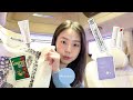 what's in my bag. 촬영장에 꼭 들고 가는 12가지 아이템 (ft.보부상 아님) 😙👜ㅣ립밤, 카드지갑, 핸드크림, 손소독제, 텀블러, 서른아홉