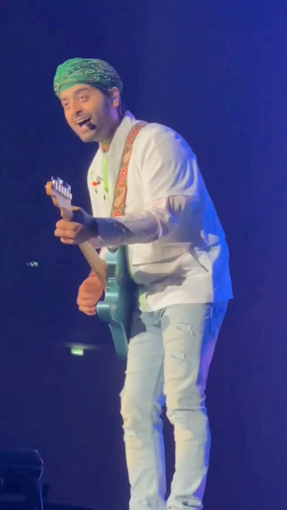 Roj Roj Aankhon Tale 😌 - Arijit Singh Live