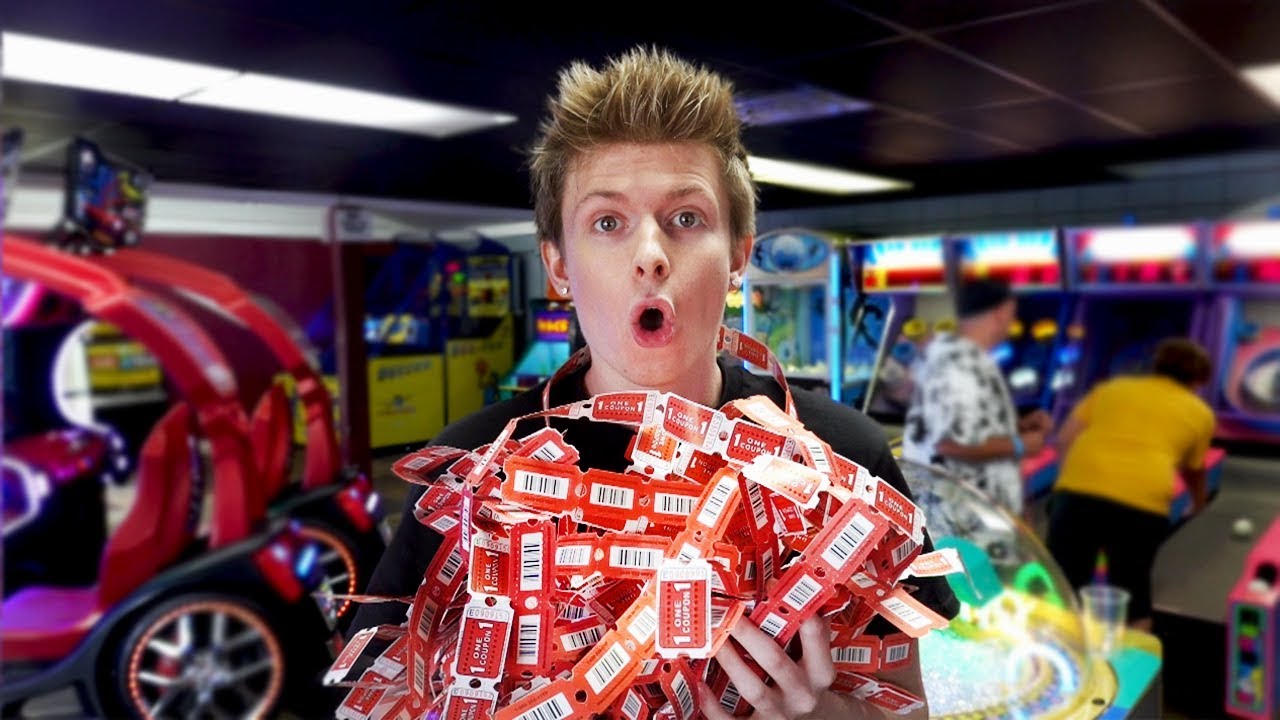 Having an Awesome Day at the Arcade!