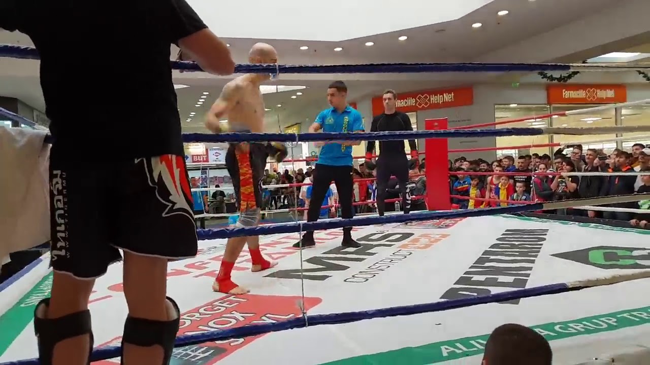 Mircea Badea facut KO