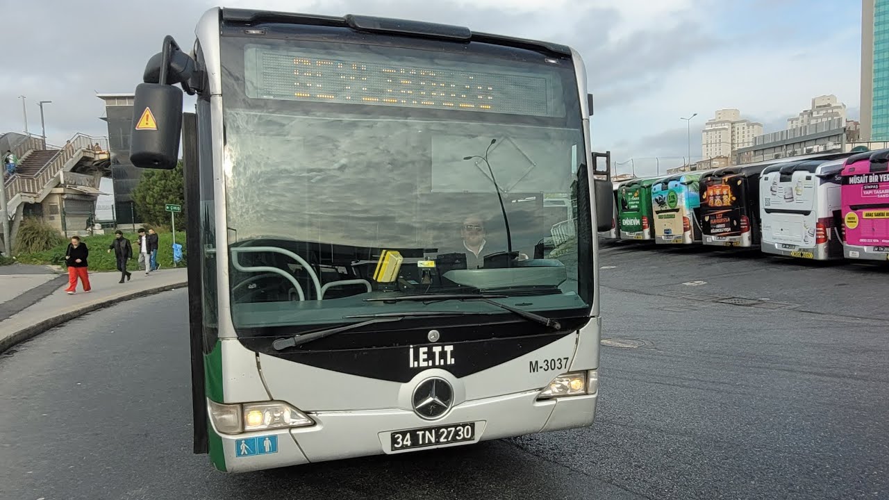  İstanbul Da Metrobüs  İle Söğütlüçeşme Beylikdüzü Son Durak ( Tuyap ) Arasında Seyehati 