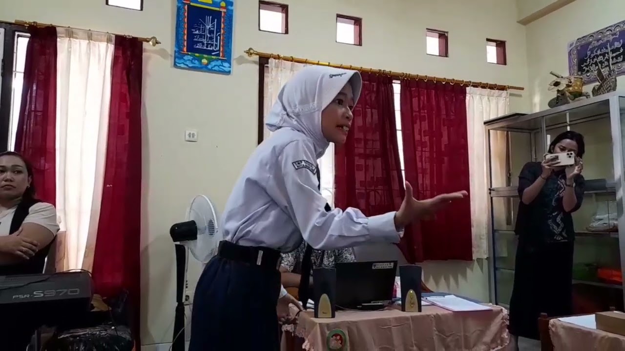 LOMBA MENYANYI SOLO FLS2N JENJANG SMP TINGKAT KOTA MAGELANG - SETINGGI LANGIT