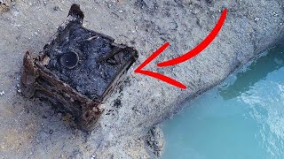 12 Most Mysterious Archaeological Artifacts Finds Scientists Still Can&#39;t Explain