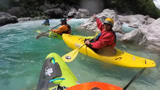 Soca Schlucht. Astreine Fahrt. So machts Spass. :). ca 35 Kubik. Mittelwasser.