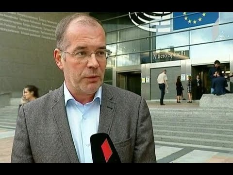 ოპოზიციის ბრალდებები და ანდრეს მამიკინსის პირველი კომენტარი