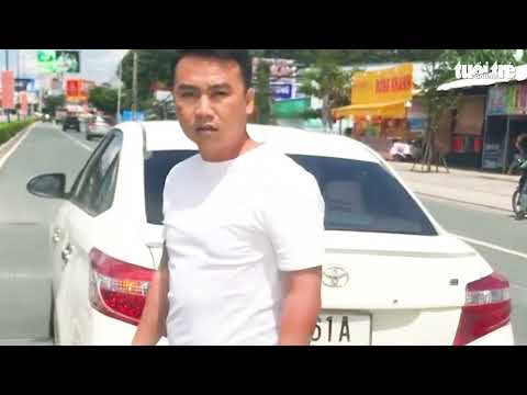 Video Công an mời làm việc tài xế cầm rựa đòi 'chẻ đầu' một... - youtube