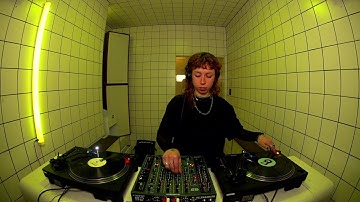 Milla Campollo | HÖR - November 28 / 2025