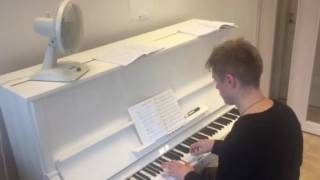 Video thumbnail of "Juice Leskinen - Musta aurinko nousee (piano)"