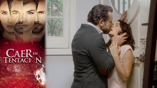 Damián y Carolina caen en tentación | Caer en tentación - Televisa 