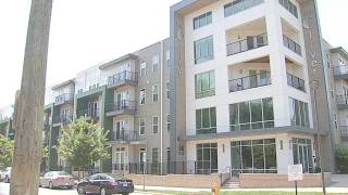 Tenants say management vanished from northeast Charlotte apartments | WSOC-TV