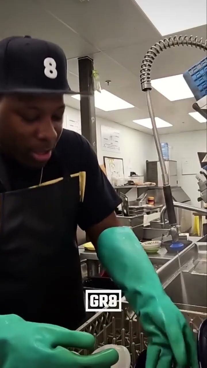 Viral Dishwashing Dude: Kitchen Skills \u0026 Smiles! Experience the satisfying rhythm of dishwashing!