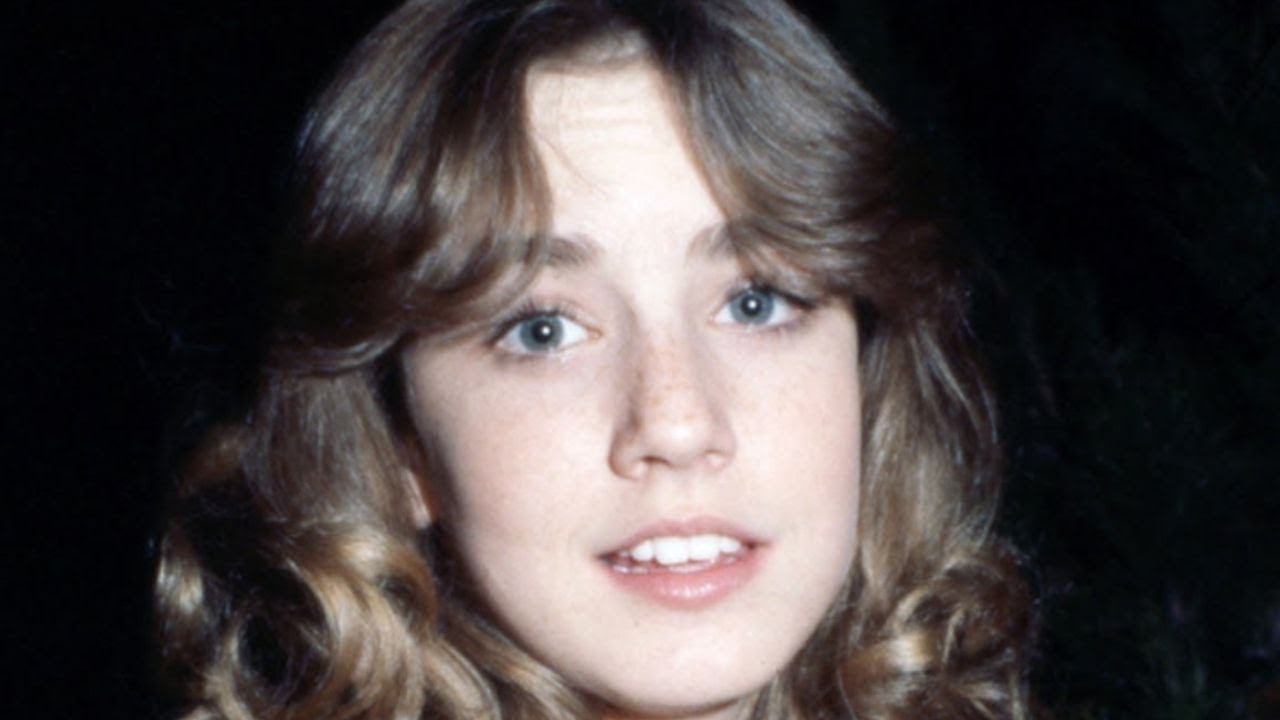 DANA PLATO Goes TOPLESS, Try Not TO Gasp..Take a look