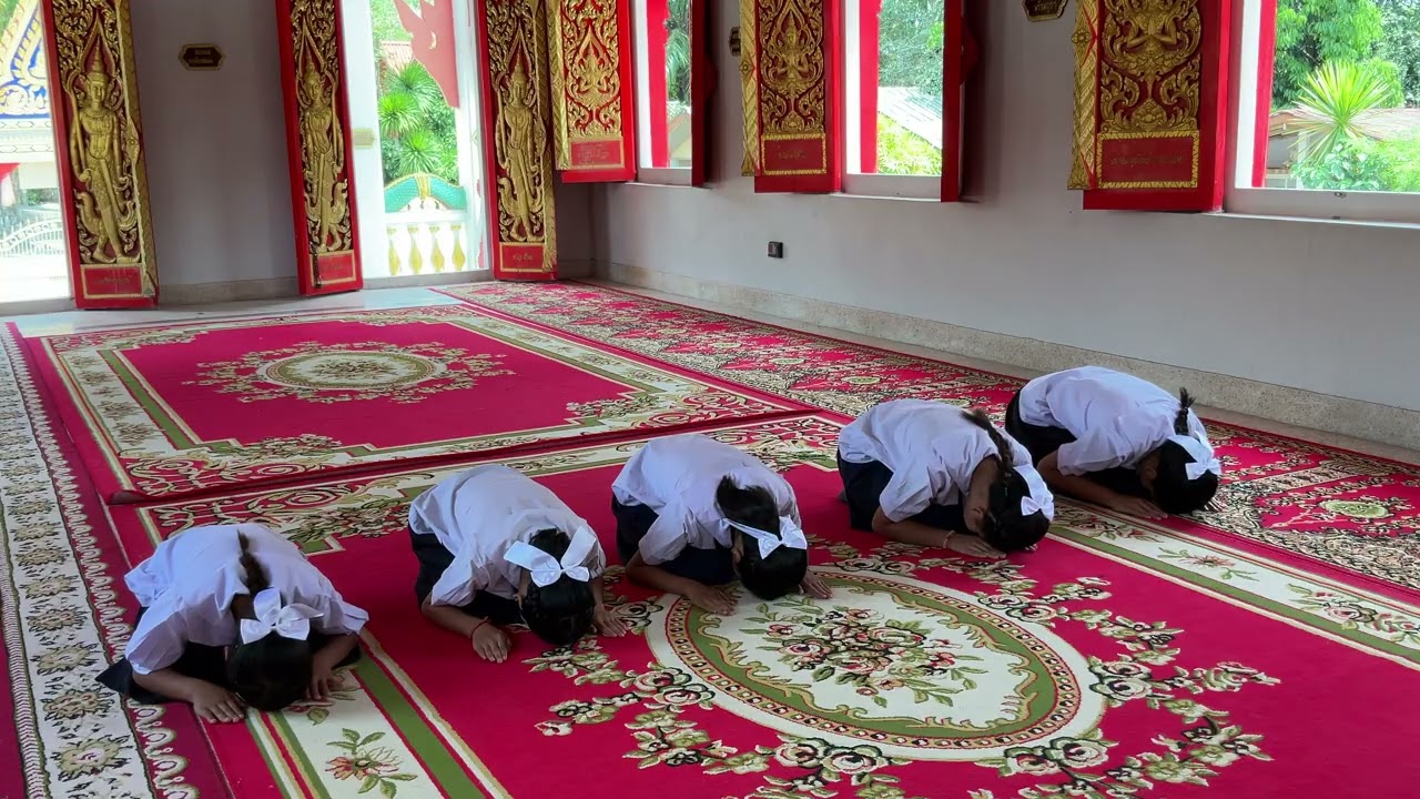 สวนมนต์หมู่สรรเสริญพระรัตนตรัยทำนองสรภัญญะ โรงเรียนบ้านเสม็ดจวน