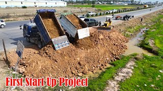 First Landfill Start Up Project Super KOMATSU D31p With Dump Trucks 5ton Team Process