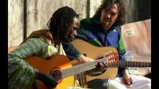 Ameth Male & Mathias Duplessy "Sati" chords