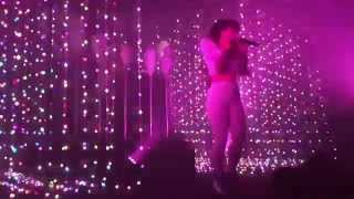 Purity Ring -LIVE- Bodyache @Berlin April 13, 2015