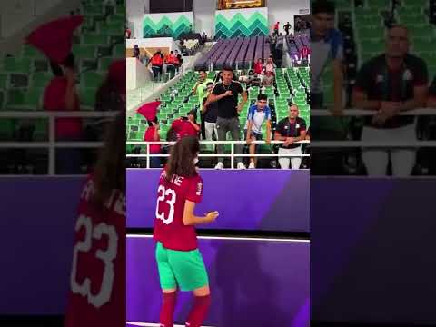 أجمل لقطة للاعبة المغربية بعد نهاية مباراة المنتخب المغربي
