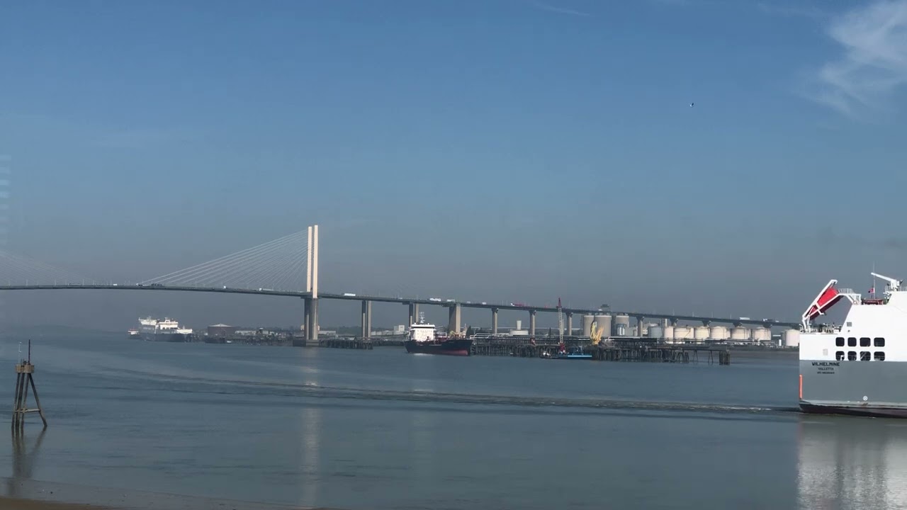 Wilhelmine cargo ship on the Thames